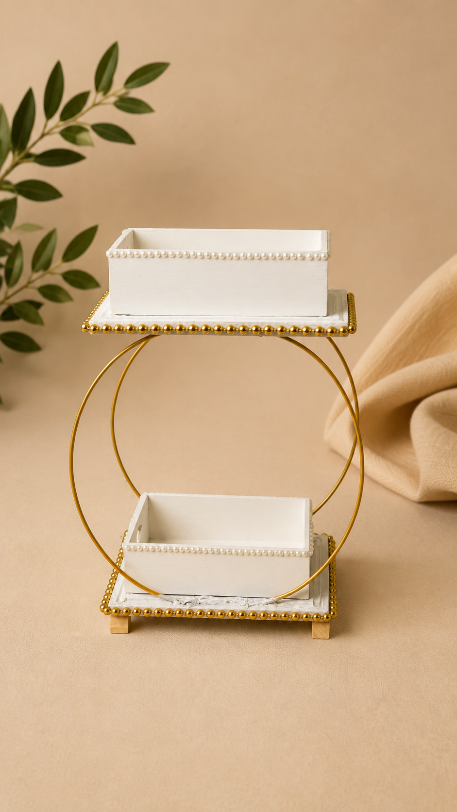 Dk JEWELRY & PERFUME STAND