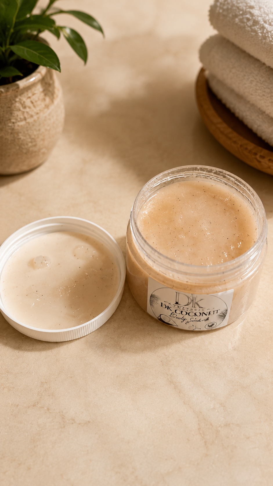 Coconut body scrub ￼